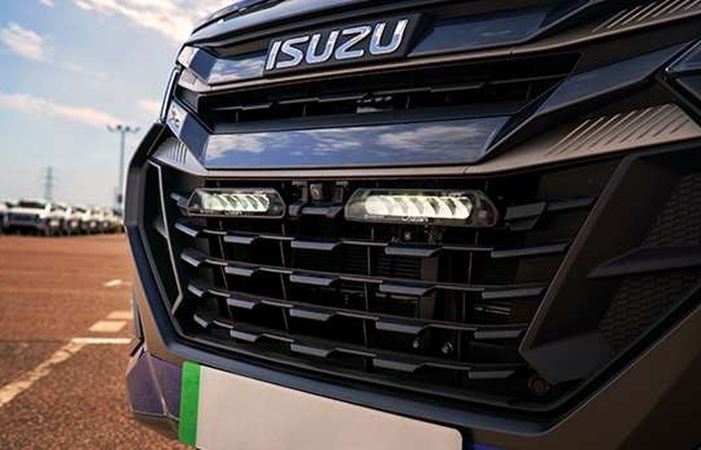 Lazer Lamps Isuzu D-Max grille kit